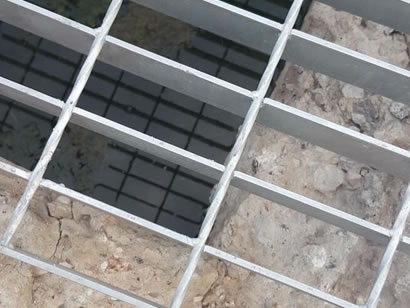 钢格栅板图片